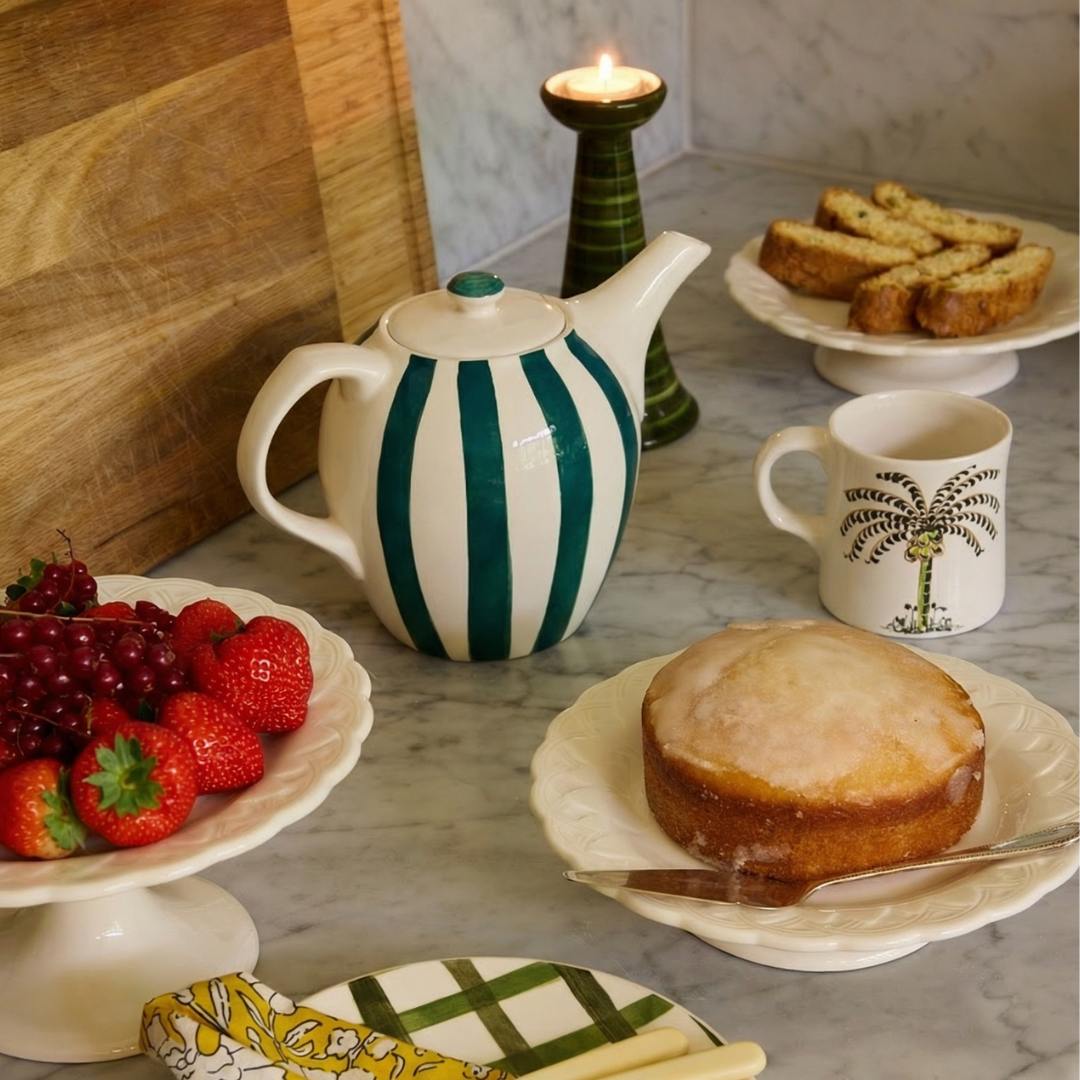 Small Cream Dolce Cake Stand